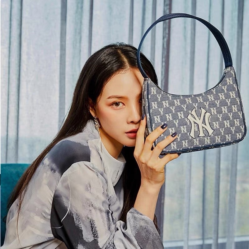 Túi kẹp nách MLB lông/ denim/ monogram có sẵn