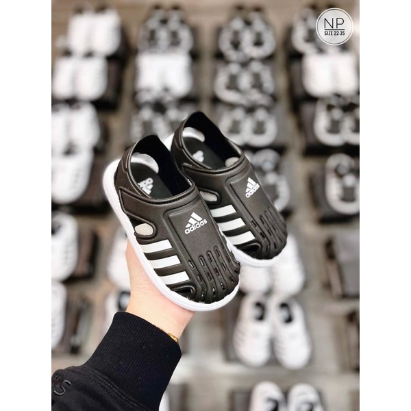 Sandal adidas