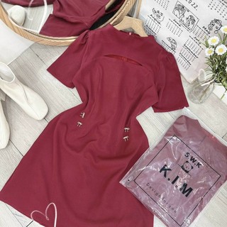 ĐẦM ĐỎ CỔ TRÒN KHOÉT VAI ĐÍNH ĐÁ EO