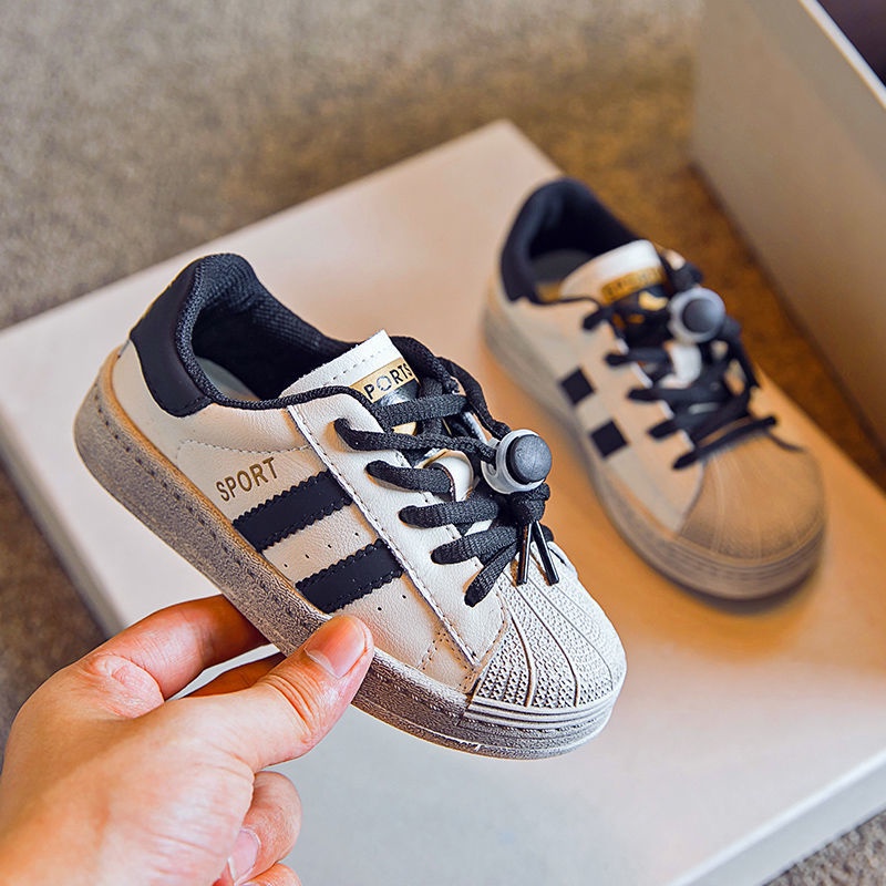 Giày Thể Thao Đế Mềm Chống Trượt Cho Bé