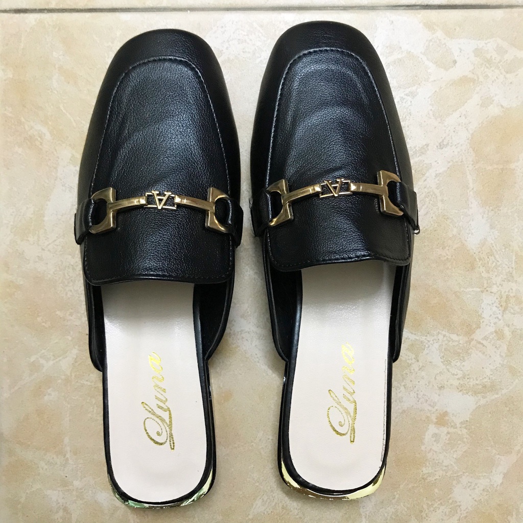 Giày sục nữ da trơn đế cao 3cm đính hạt bên cạnh