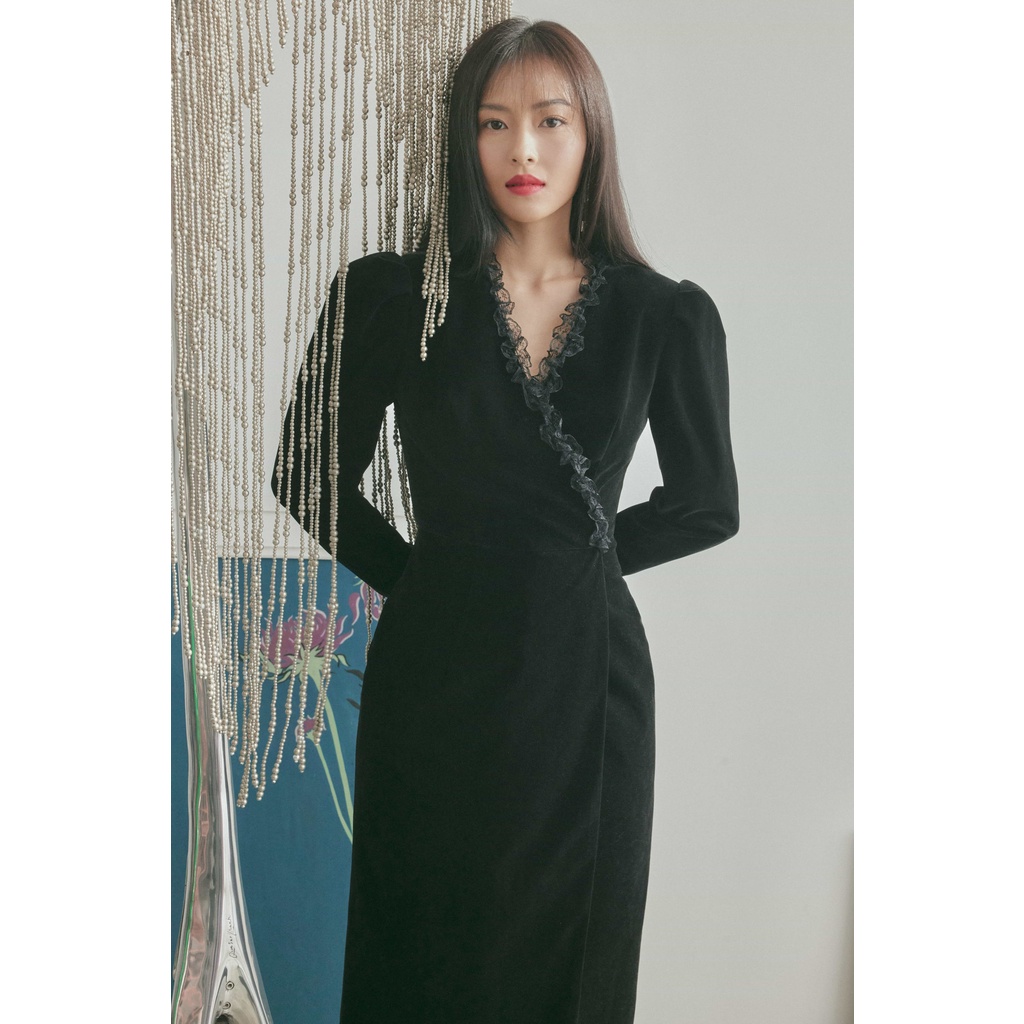 Đầm Black Velvet With Lace Dress cổ V HUONG BOUTIQUE HBV1222