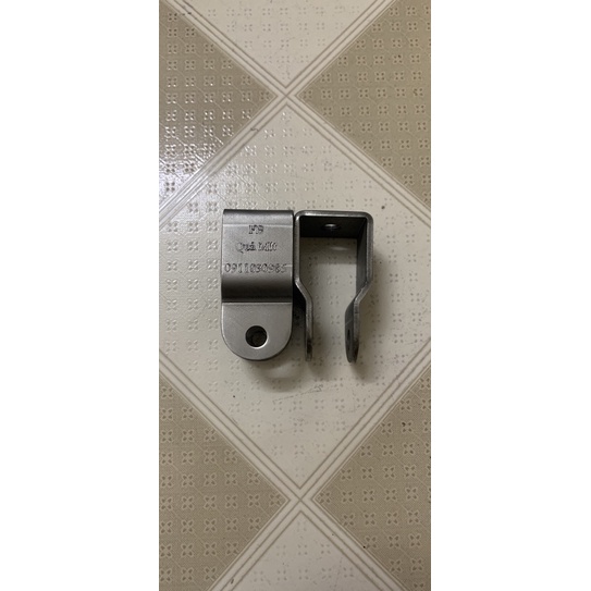 Nâng phuộc sau xe điện Vinfast hoặc xe tay ga. Tâm lỗ 5,5 cm. inox 304 dày 3mm