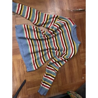 Áo len phom rộng