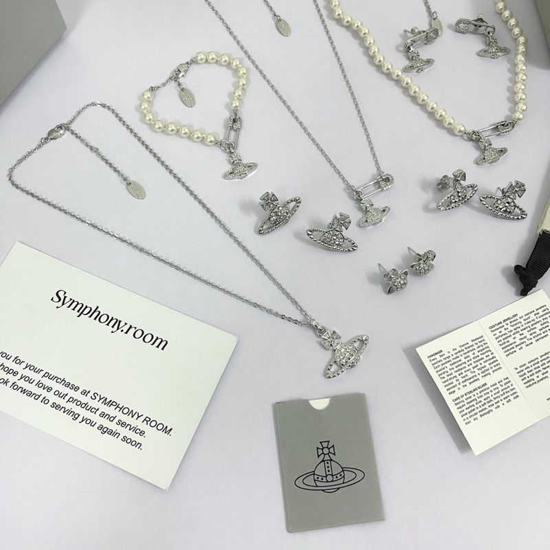 Phụ kiện Vivienne _Westwood