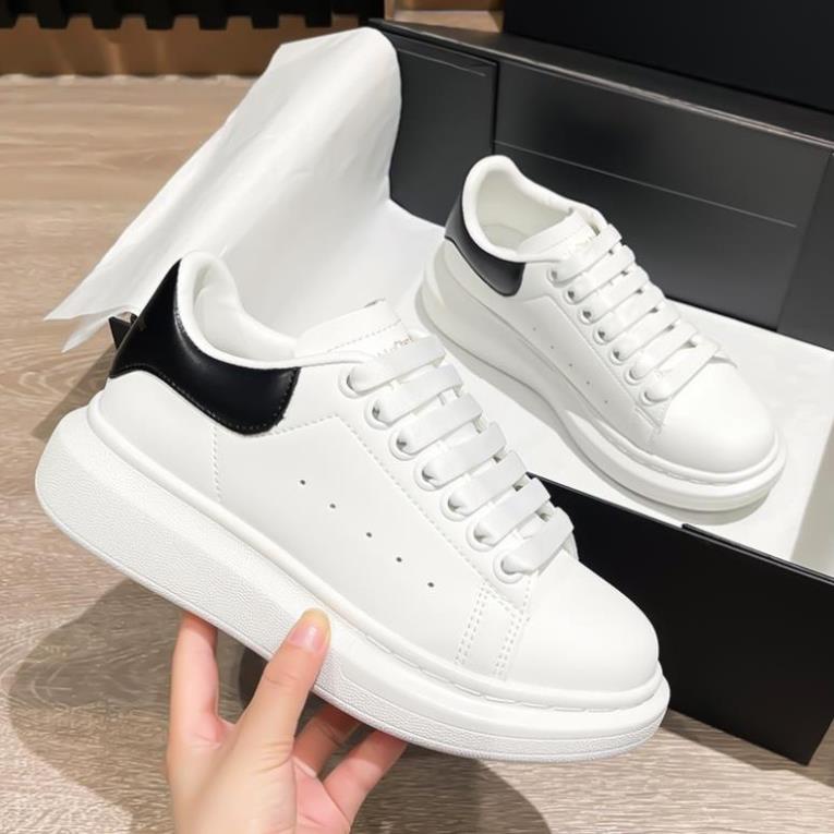 Giày Mc Queen, giầy thể thao nữ màu trắng đi học, độn đế, sneaker đế cao 4cm ! a
