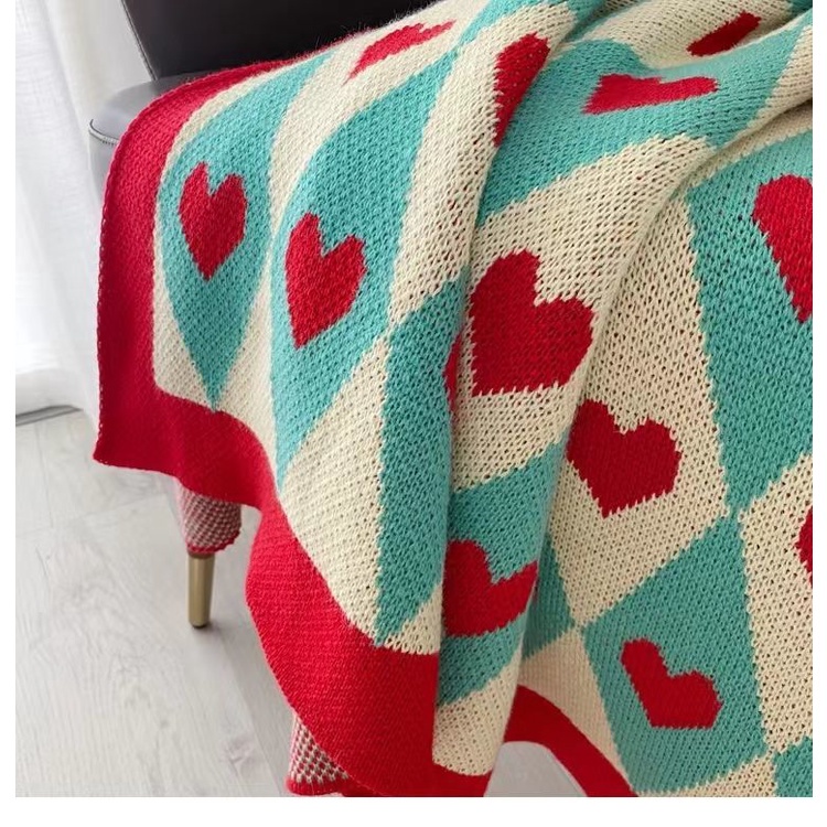 Chăn Dệt Kim Thoáng Khí Họa Tiết Trái Tim Xinh Xắn