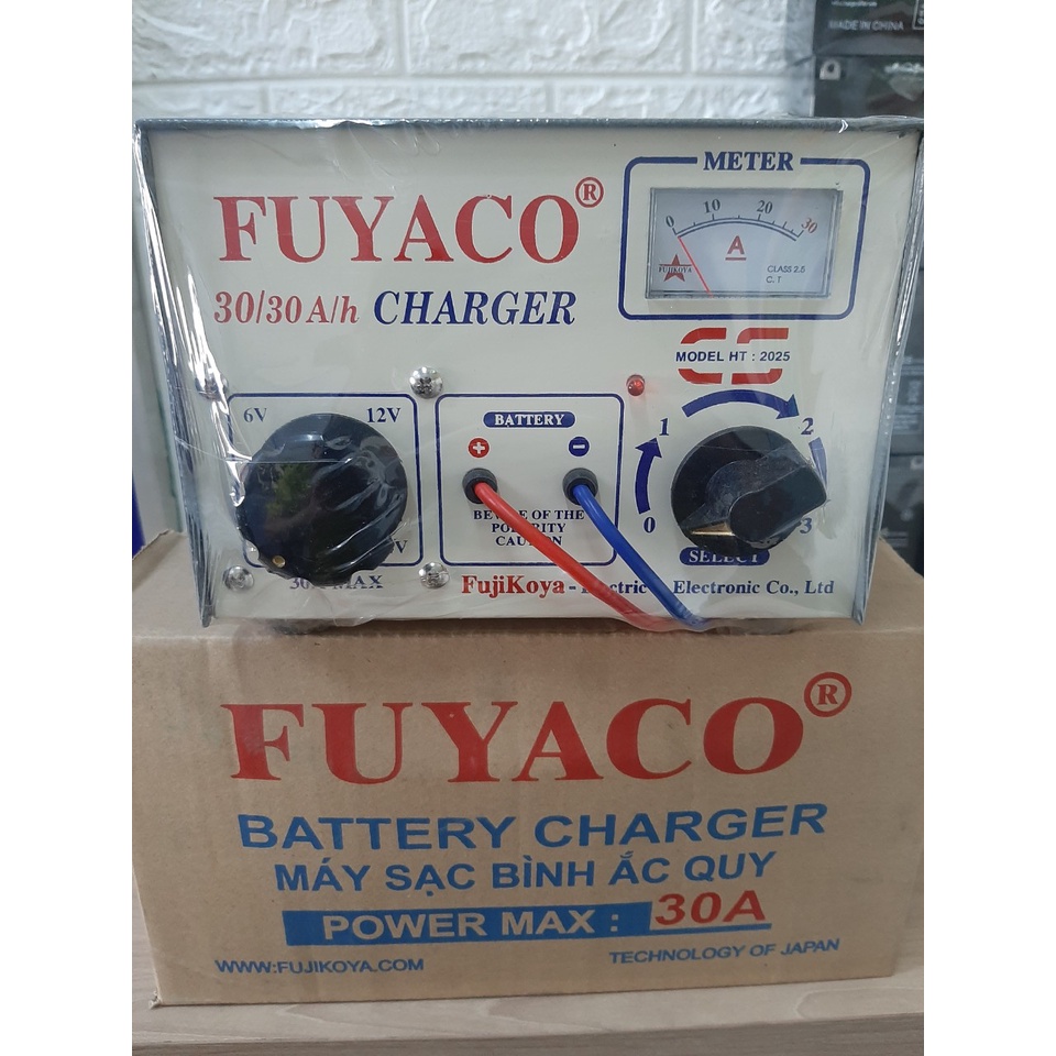 Máy sạc FUYACO 30A chuyên dùng sạc các loại bình ắc quy 12V-24V, sử dụng cho ắc quy có công suất từ 3.5AH đến 150AH