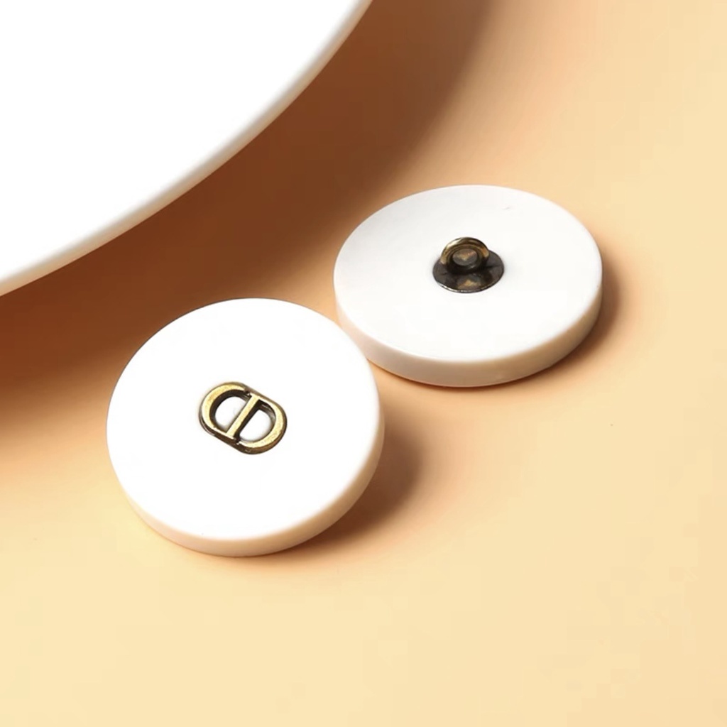 10 nút kim loại thời trang CD đen trắng cho áo khoác nữ Tweed Plush Coat Nút trang trí tròn cho áo len