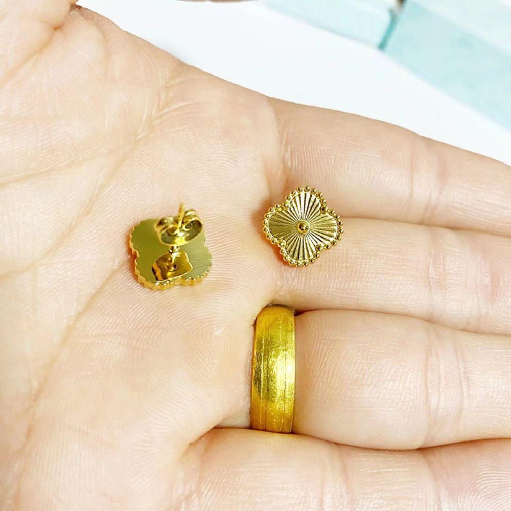 Bông Tai Hình Cỏ Bốn Lá Phong Cách Retro Thanh Lịch Cho Nữ