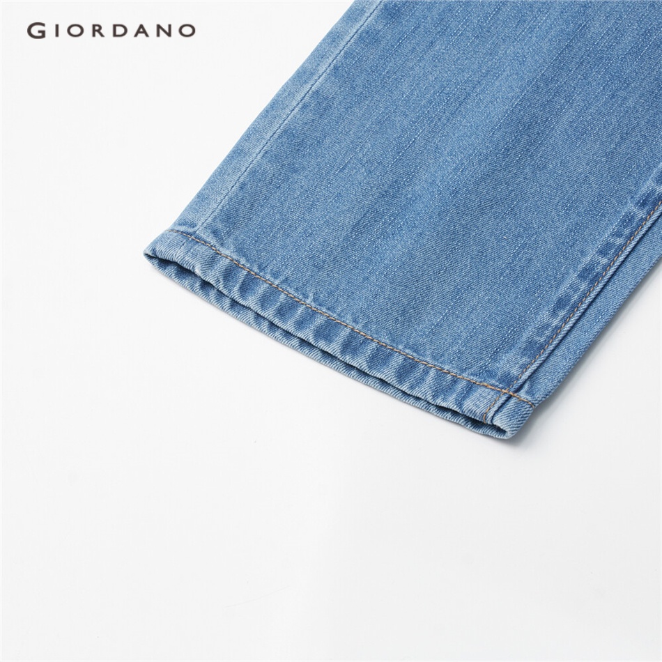 Quần denim GIORDANO 18113001 vải tencel nhẹ thời trang dành cho nam