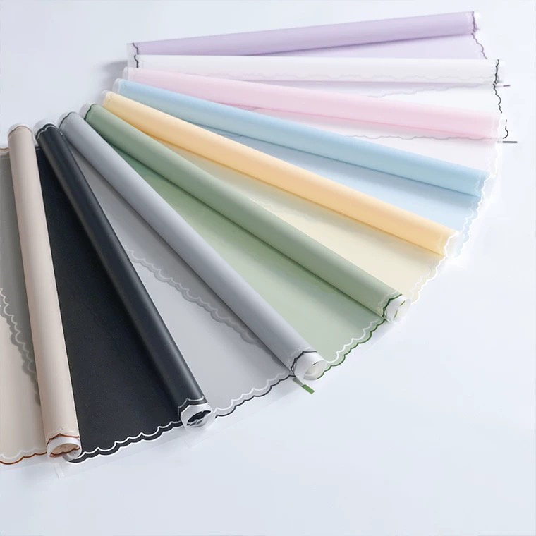 Giấy gói hoa mờ viền sóng nhẹ nhàng
