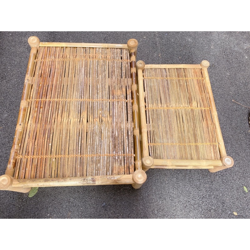 Bàn tre, ghế tre to nhỏ