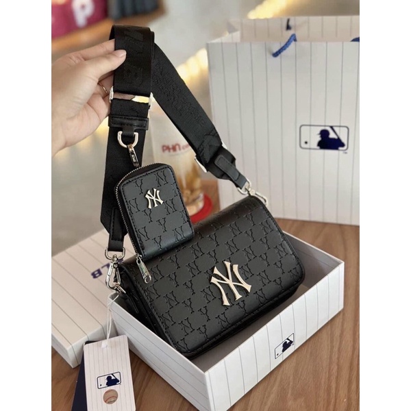 Túi da chéo dập monogram N.Y kèm túi mini bản xuất dư xịn.