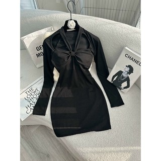 Đầm đen dây chéo cổ nơ xoắn ngực