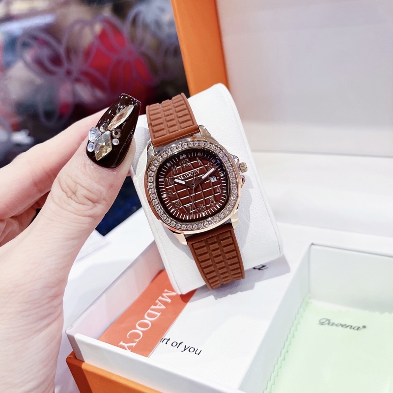 Đồng hồ nữ Madocy 81698 chính hãng mặt vuông đính đá dây silicon siz 32mm