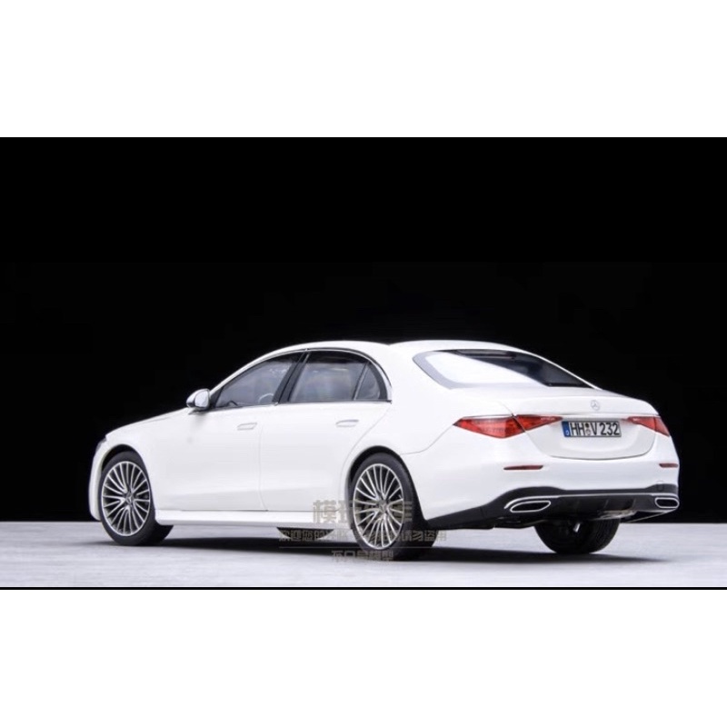 Mô hình xe Mercedes Benz S Class tỉ lệ 1:18 Norev
