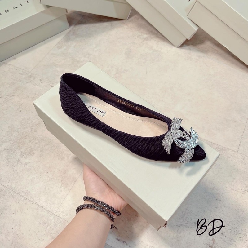 Bệt đá chất da nỉ xoắn kéo