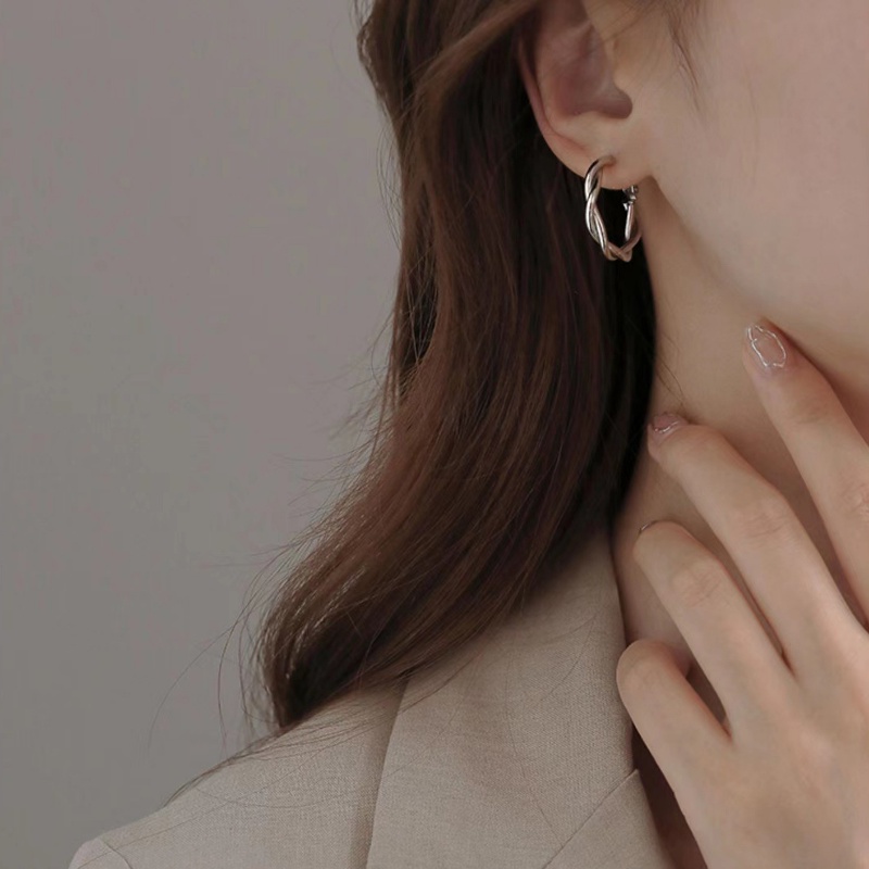 Khuyên Tai Dạng Tua Rua Xoắn Phong Cách Cổ Điển Sang Trọng Khí Chất Cao Cấp Mới