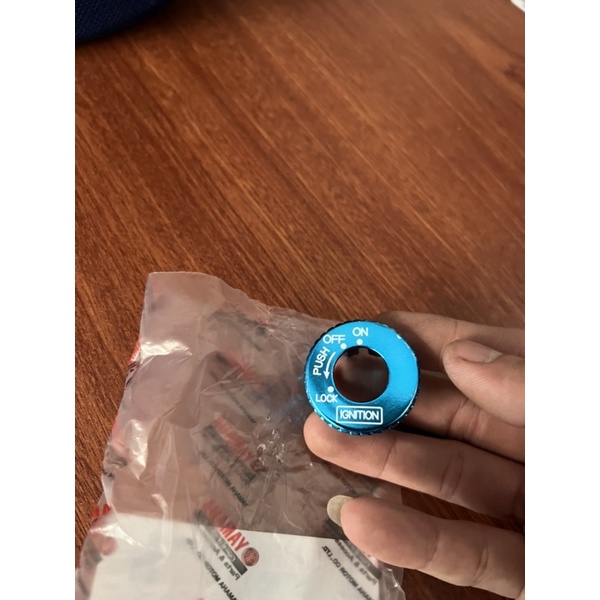 Nắp Khoá Yamaha màu xanh accesories