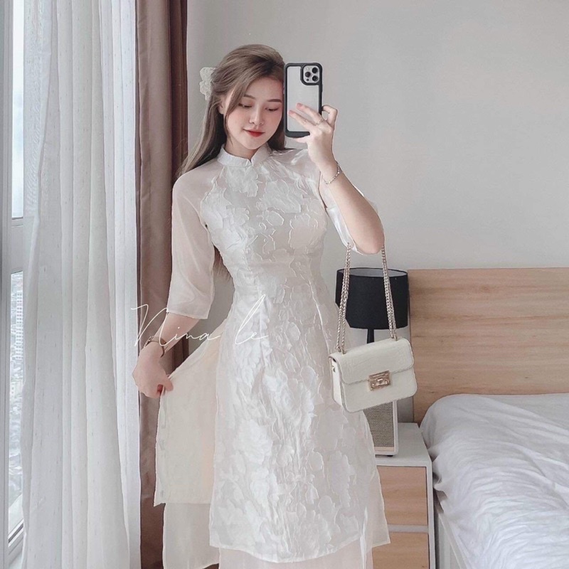 ÁO DÀI HOA NỔI PHỐI TAY VOAN KÈM CVAY