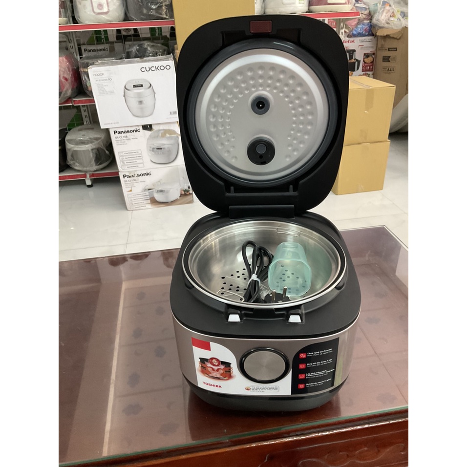 Nồi cơm cao tần Toshiba 1.8 lít RC-18IX1PV - Hàng trưng bày