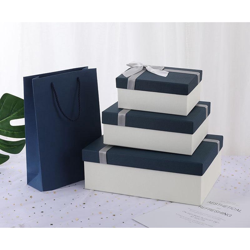 Classy Hộp quà tặng tông xanh xám 18*12*8cm sang trọng, chất liệu giấy cứng cáp Q1558
