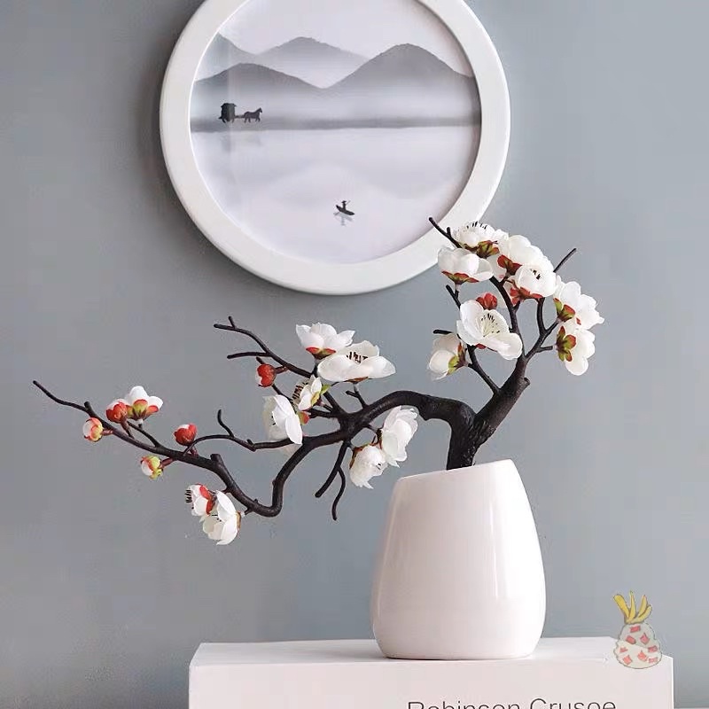 BÌNH KÈM HOA MAI - ĐÀO ĐÔNG SỊN