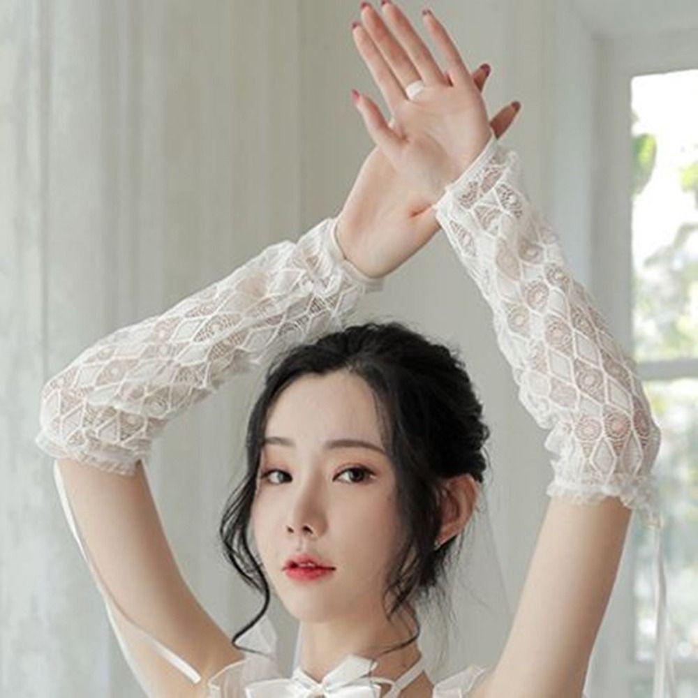 Găng Tay Lưới Hở Ngón Đính Hoa Thời Trang Cho Cô Dâu