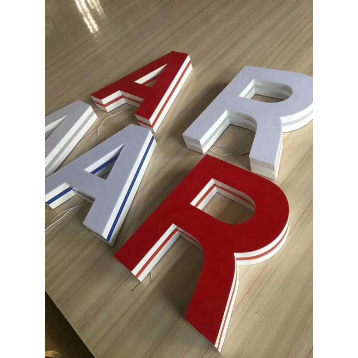 GÁY NHỰA 3D SÁNG CHÂN