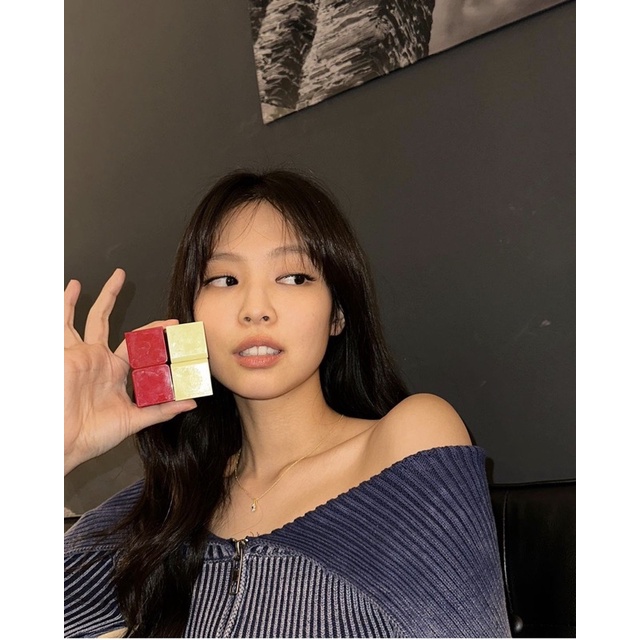 Áo kiểu trễ vai màu xanh giống Jennie Blackpink, Minnie GIDLE