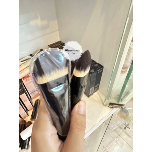 Cọ nền Estee Lauder Foundation Brush - Hàng chính hãng