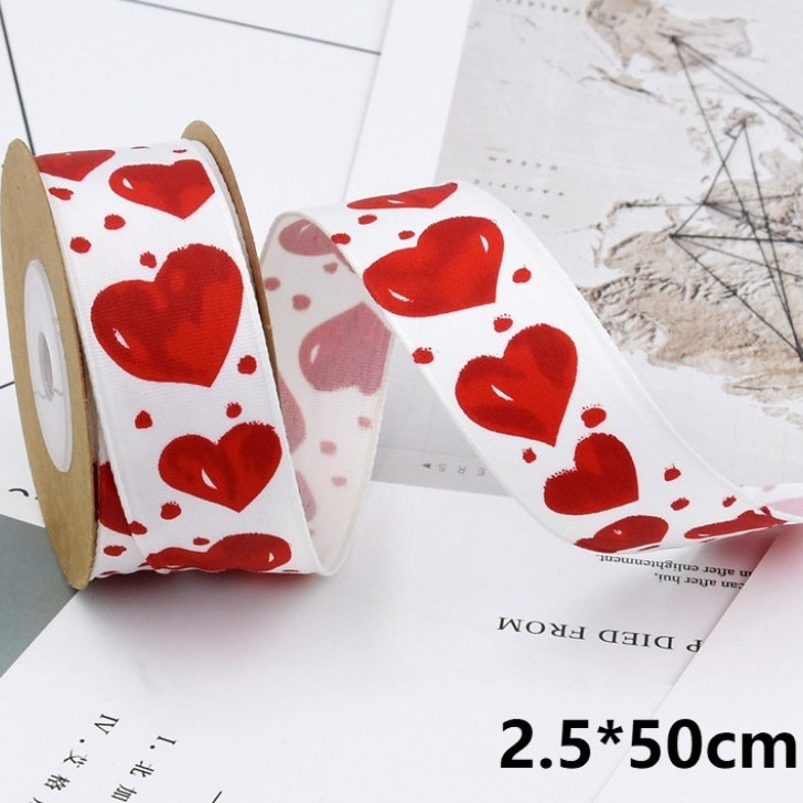 Cuộn Dây Ruy Băng Polyester 2.5 * 50cm In Họa Tiết Trái Tim Trang Trí Tiệc Cưới / Valentine