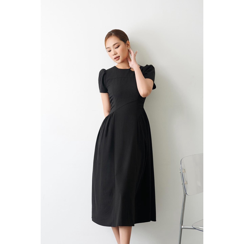 Đầm midi cut out vai 1 bên nhún eo tay ngắn thời trang GAGO màu đen và xanh dương GG4228/ GG4244