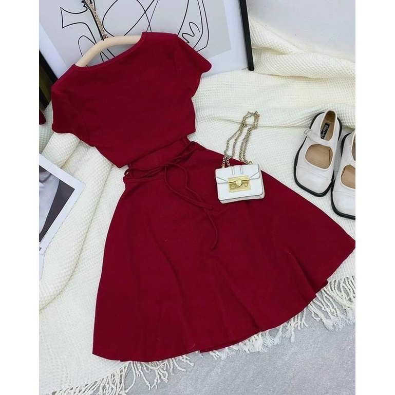 Đầm thun đỏ cổ tròn cutout lưng diện Tết NÀNG CLOSET