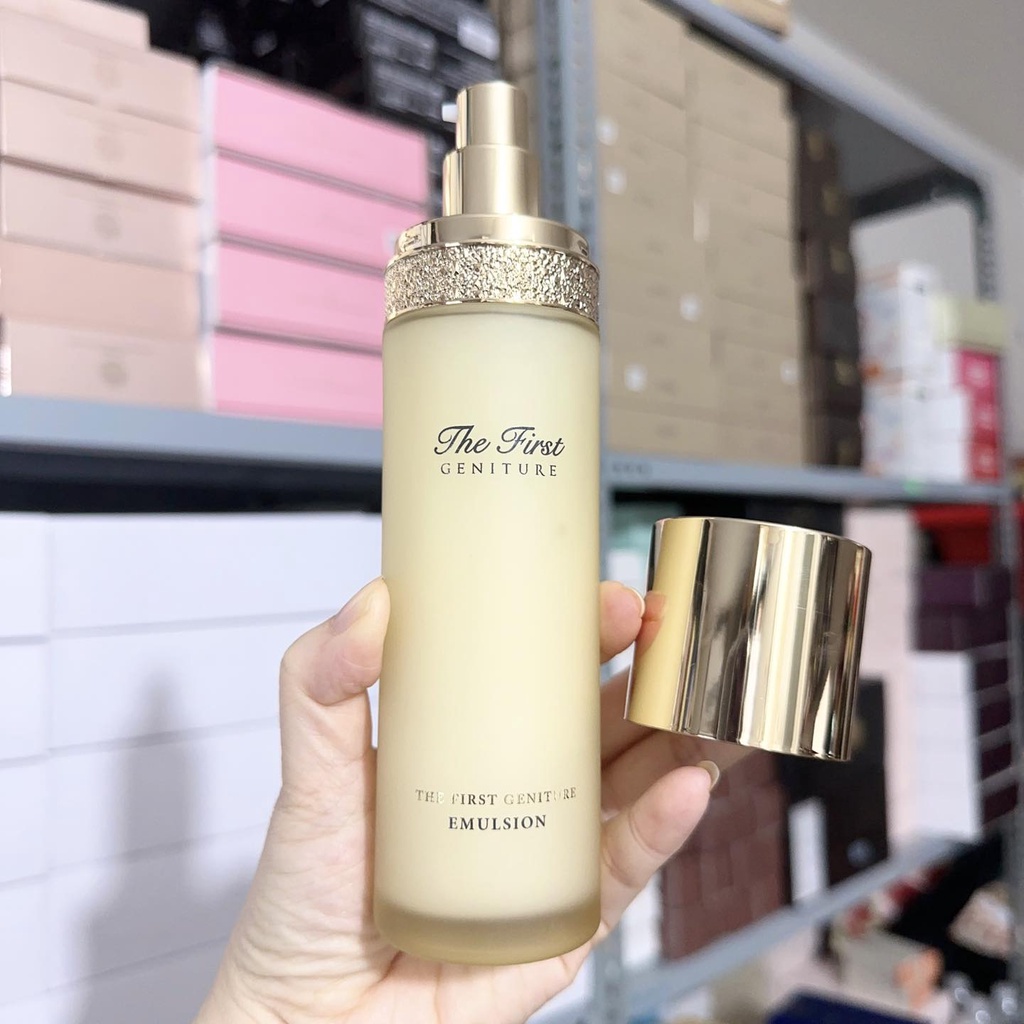 Chai sữa dưỡng dòng cao cấp ohui thefirst full 140ml tách set