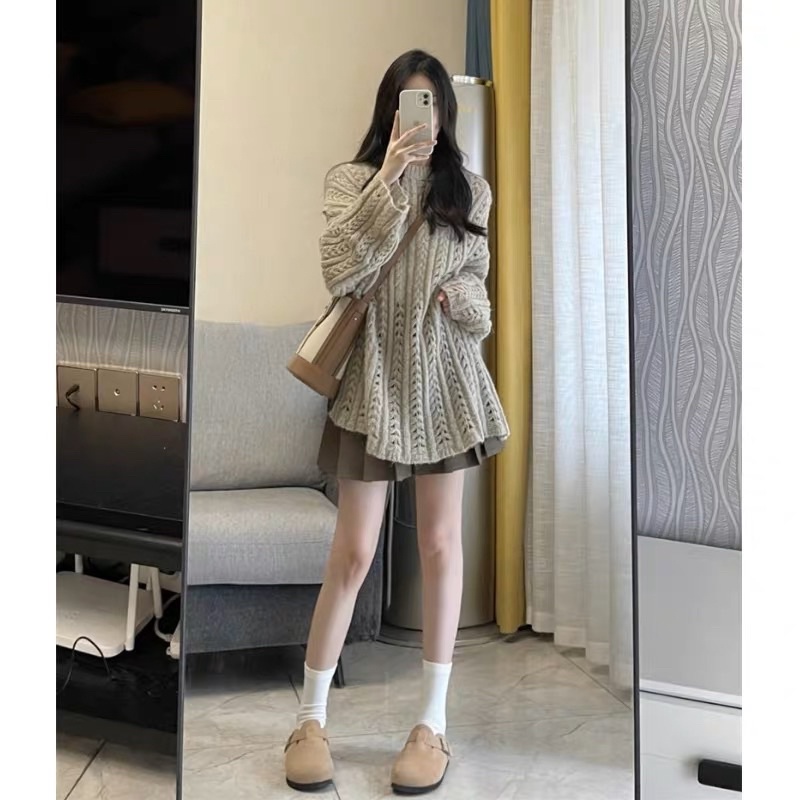Áo sweater len nâu mơ màu trơn mix chân váy phong cách retro Pháp thời trang xuân thu mới