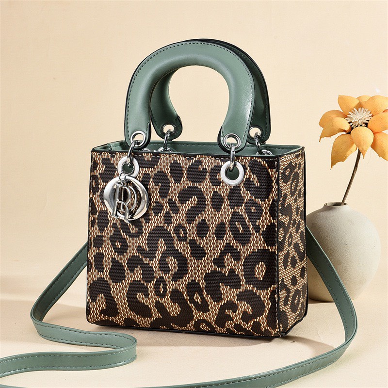 [XẢ KHO]Túi đeo chéo nữ, túi xách nữ kèm quai xách đeo được 2 kiểu dáng Phong Cách Hàn Quốc - Hàng Quảng Châu CaoCấp TT8