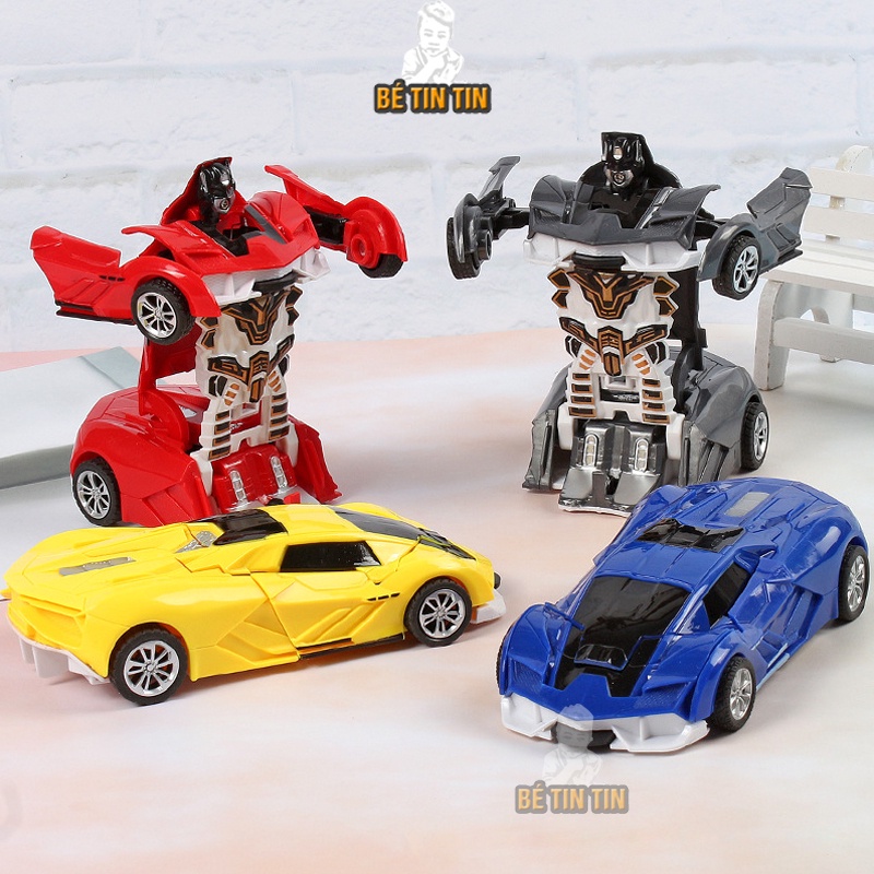 Combo Đồ Chơi Ô Tô Biến Hình Thành Robot và Đồ chơi súng nước mini phù hợp cho bé từ 2 tuổi trở lên
