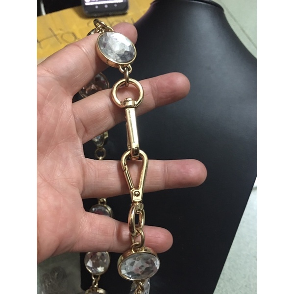 Dây túi xách Miu Miu lỗi rớt đá như hình si Nhật