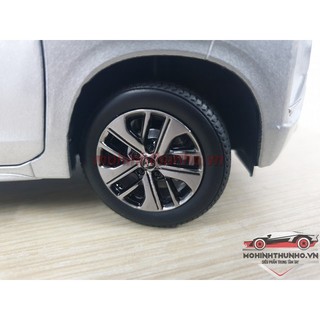 Xe mô hình Mitsubishi Xpander, tỉ lệ 1:18