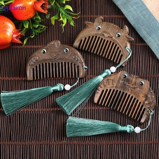 Lược gỗ đàn hương chống tĩnh điện massage da đầu daron1