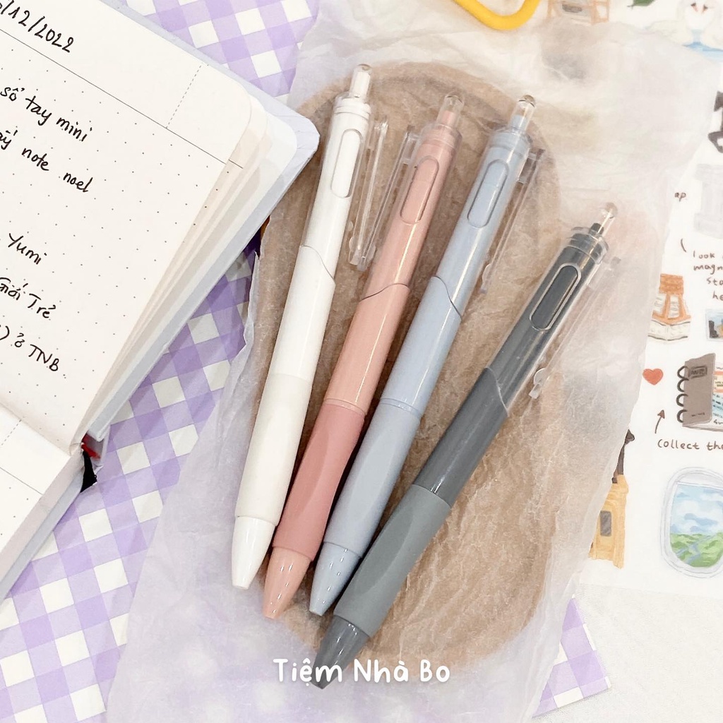 Bút bi mực đen ngòi 0.5mm phong cách Hàn Quốc