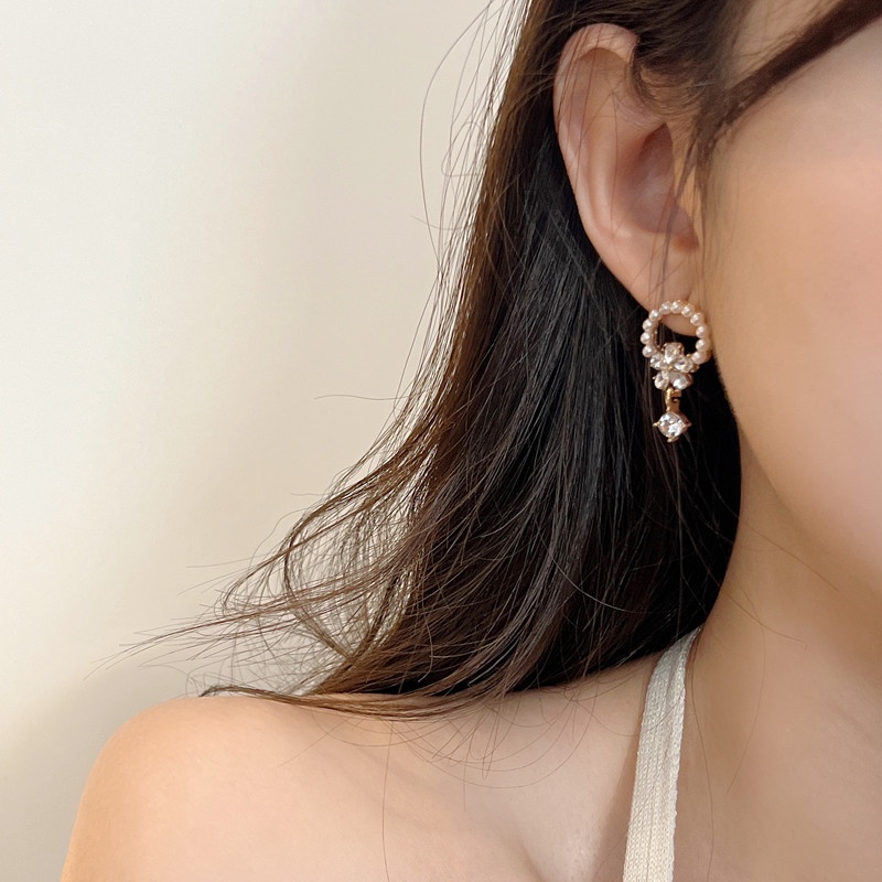 Khuyên tai kẹp không bấm lỗ chốt cố định K301 bằng hợp kim mạ vàng hình tròn đính hoa đá dáng midi Leous Accessories