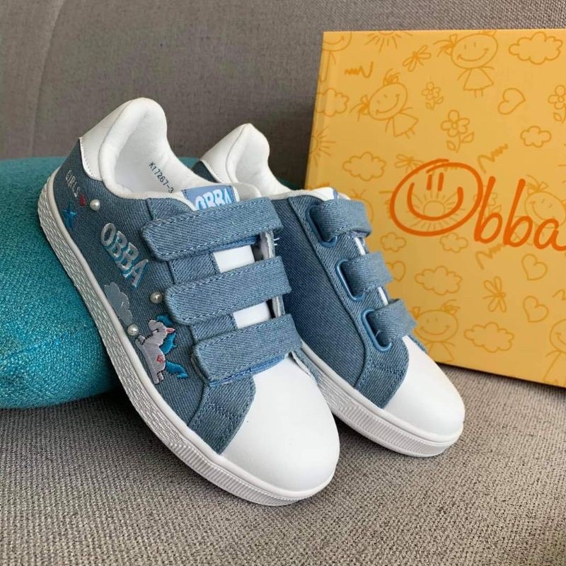 🍀 Giầy thể thao canvas xuất khẩu Obba cho bé gái size 30