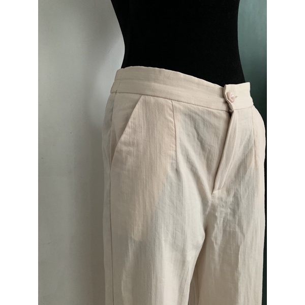 Quần suông be đũi