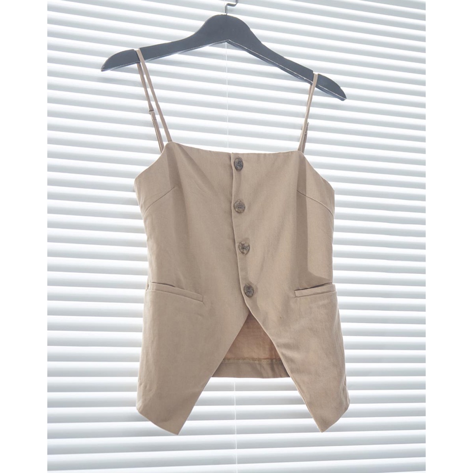 Áo 2 dây ghile xẻ V trước thời trang GAGO màu xám màu kem GA4236