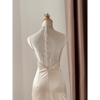 Đầm lụa 2 dây lưng v cut-out ngực (có mút) Mevauyen