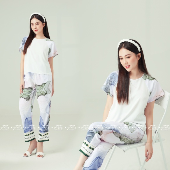 Folie Homewear đồ mặc nhà áo tay ngắn quần dài họa tiết Màu loang -Xanh lá- Lụa tằm ý SET FB111.4