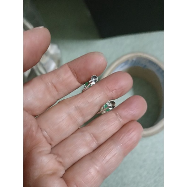 Hoa tai kẹp phối đá xanh khung silver sĩ tuyển Nhật